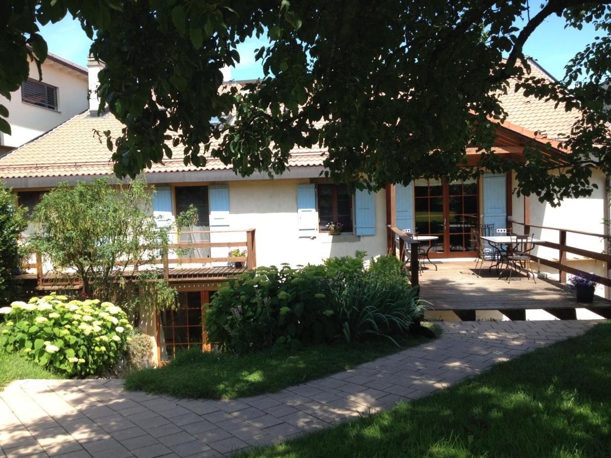 Bed and Breakfast Le Pre Juriens Екстер'єр фото