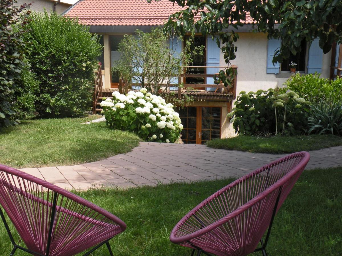 Bed and Breakfast Le Pre Juriens Екстер'єр фото