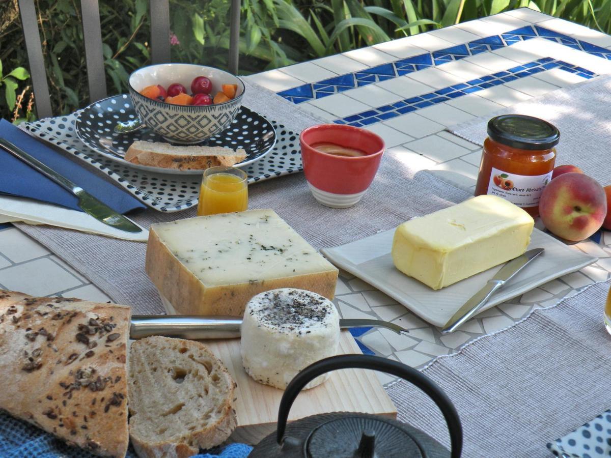 Bed and Breakfast Le Pre Juriens Екстер'єр фото